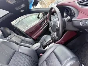 Toyota Harrier 2.0 2016 Black
