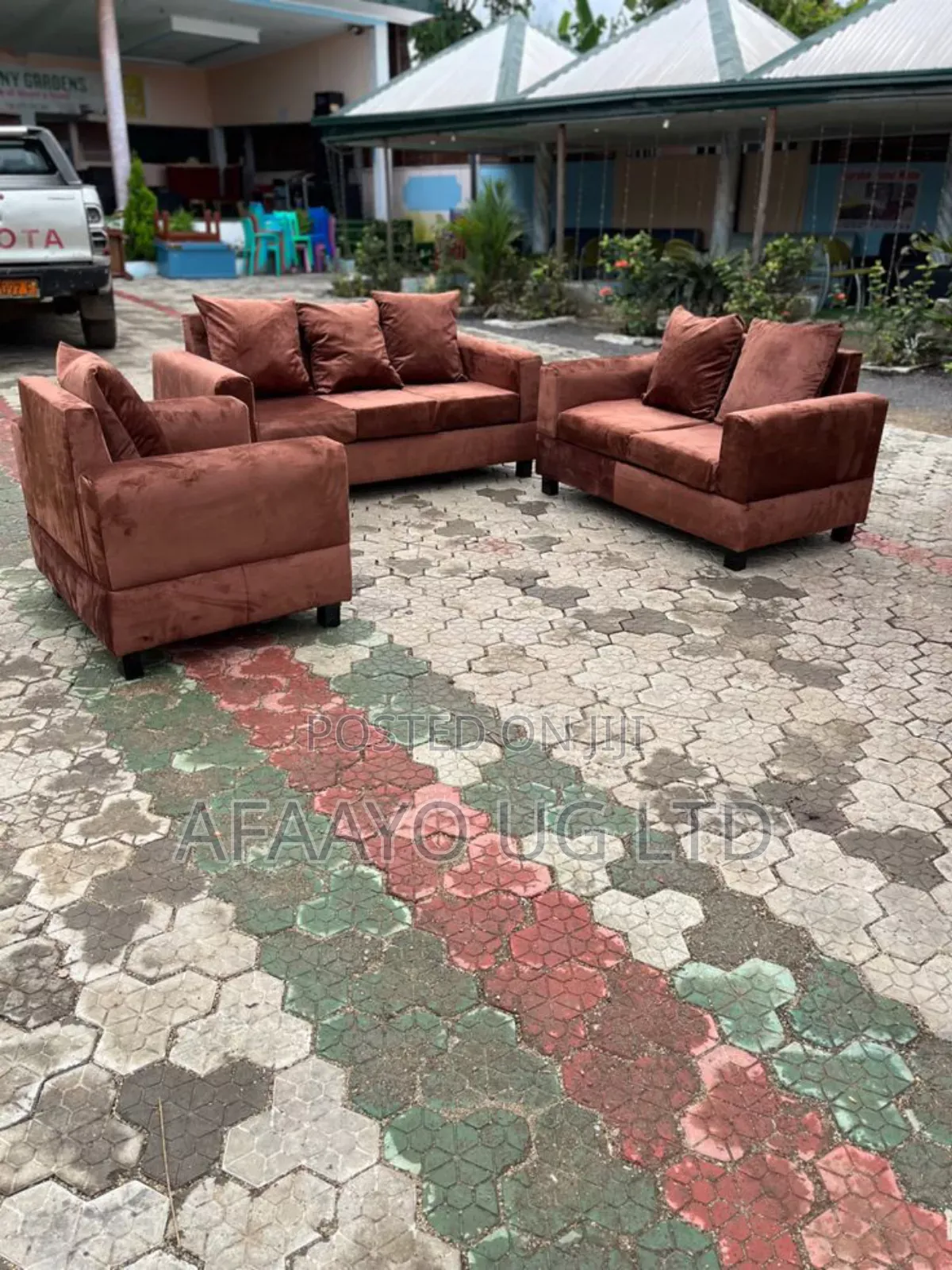 Quality Sofa Set