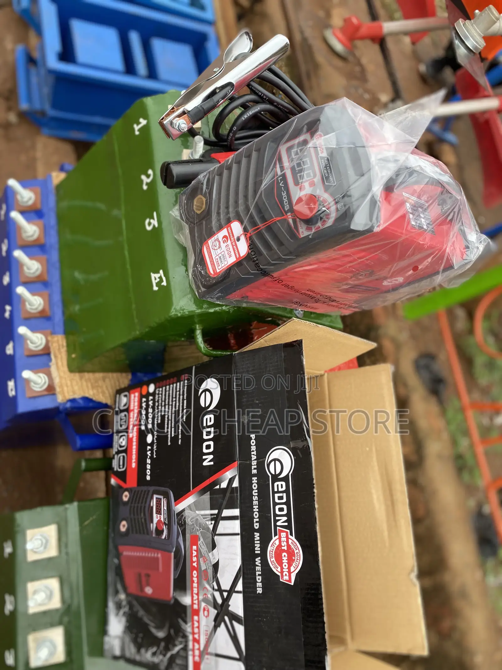 Movable Portable/ Welding Machine / Dry / Edon 300amps