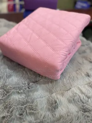Water Proof Dark Pink Matress Protectors