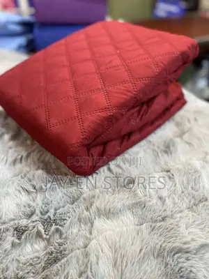 Water Proof Maroon Matress Protectors