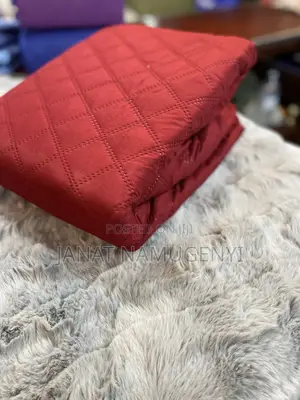 Water Proof Maroon Matress Protectors