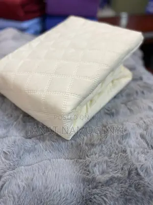 Water Proof Cream Matress Protectors