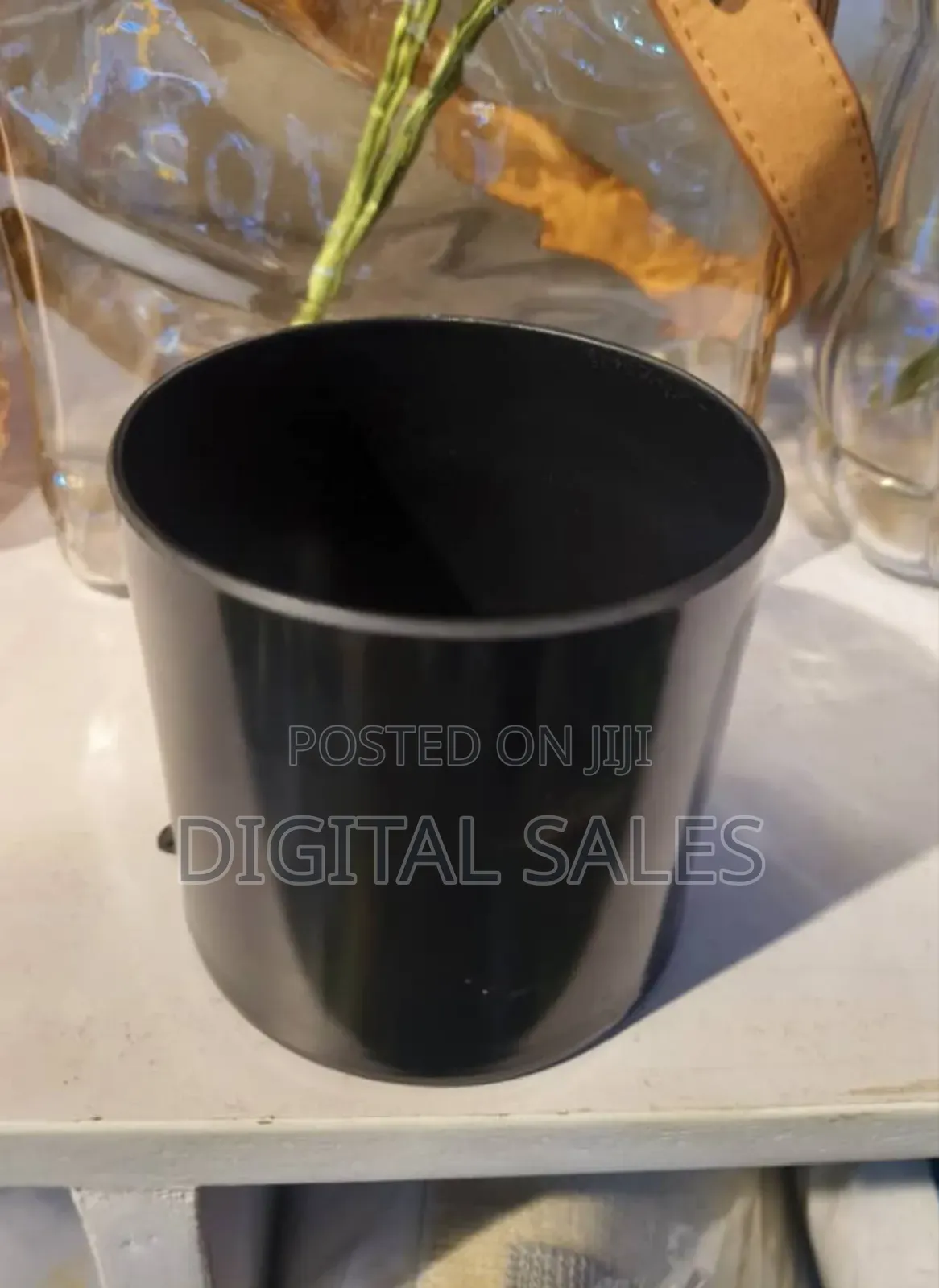 Vintage Black Flower Vase.