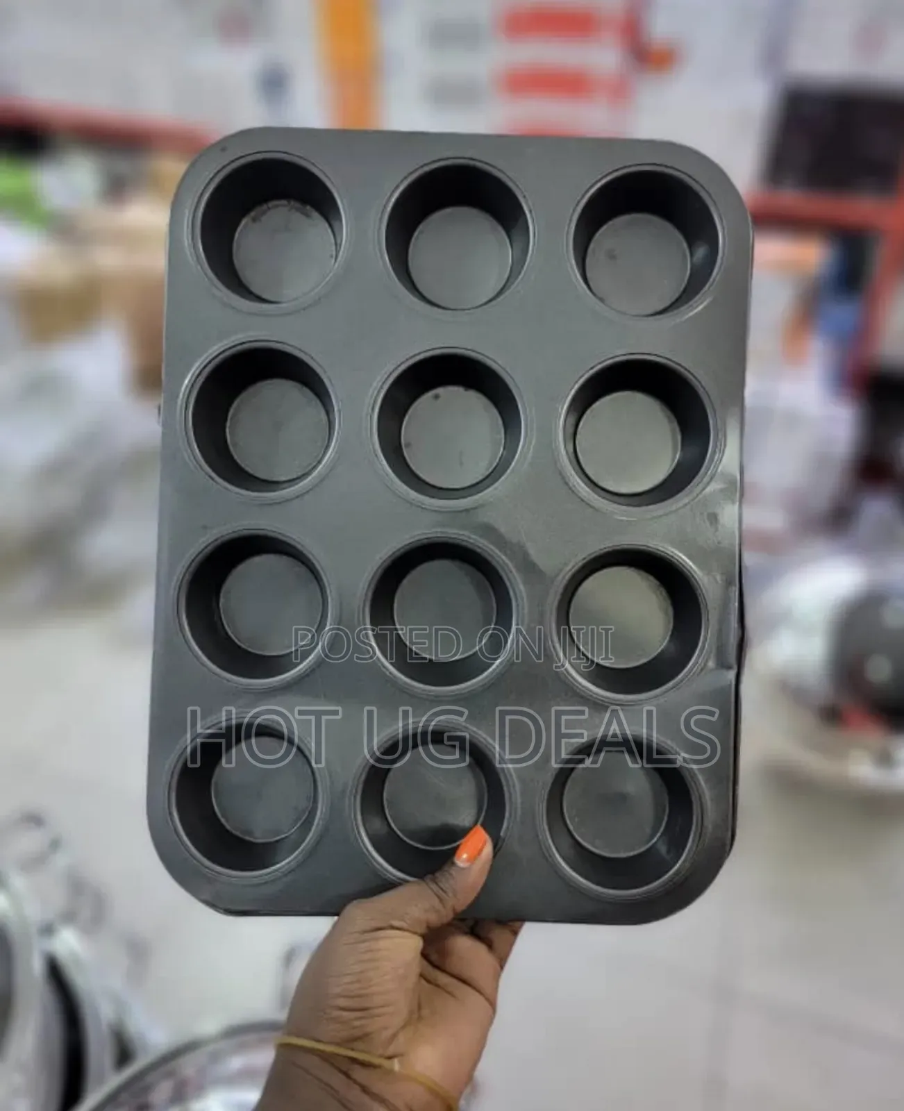 12holes Of Cup Cake Tray - Black