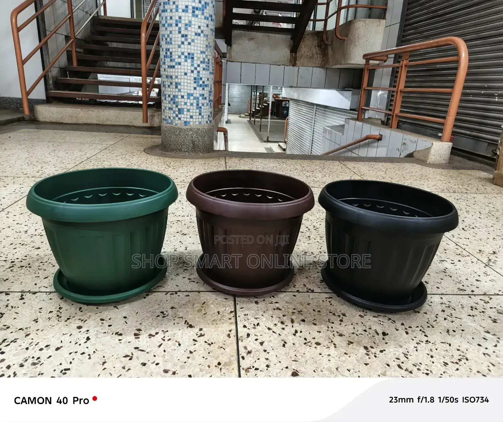 Round Flower Pots Plastic 3 Colors