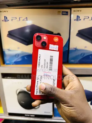 Photo - Apple iPhone 13 128 GB Red