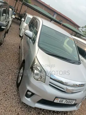 Toyota Noah 2.0 143hp AWD (8 Seater) 2010 Silver