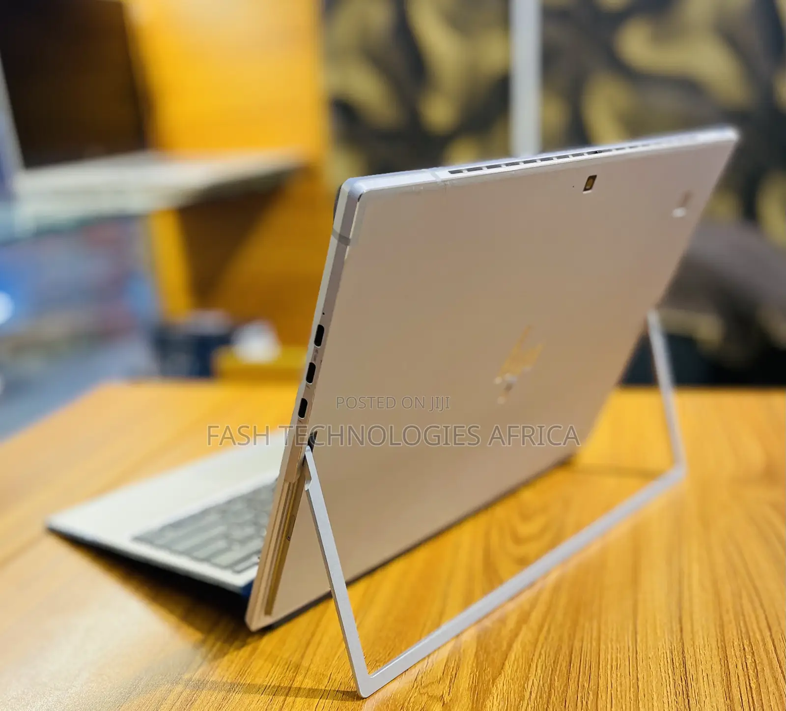 New Laptop HP Elite X2 G8 8GB Intel Core I5 SSD 256GB