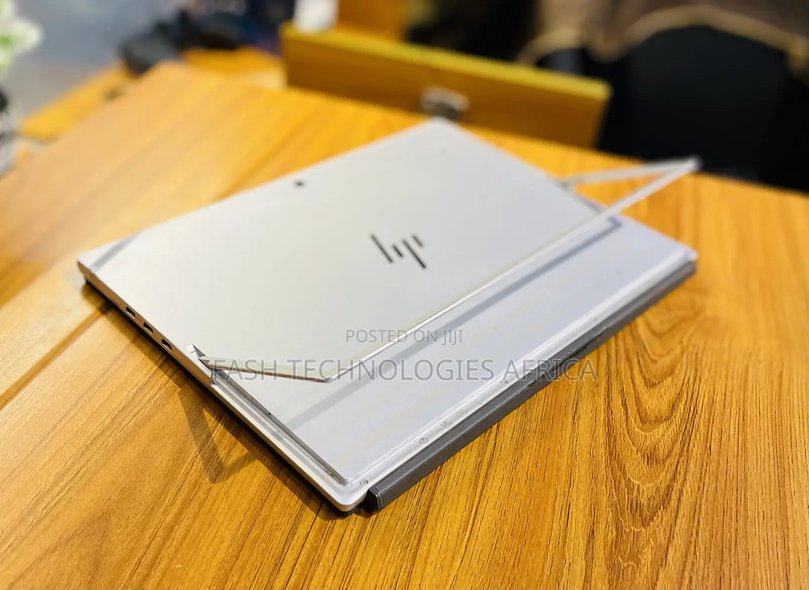 New Laptop HP Elite X2 G8 8GB Intel Core I5 SSD 256GB