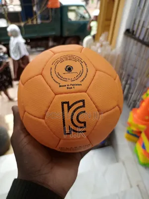 Hattrick Hb-64 Deluxe Rubber Handball, Size 1