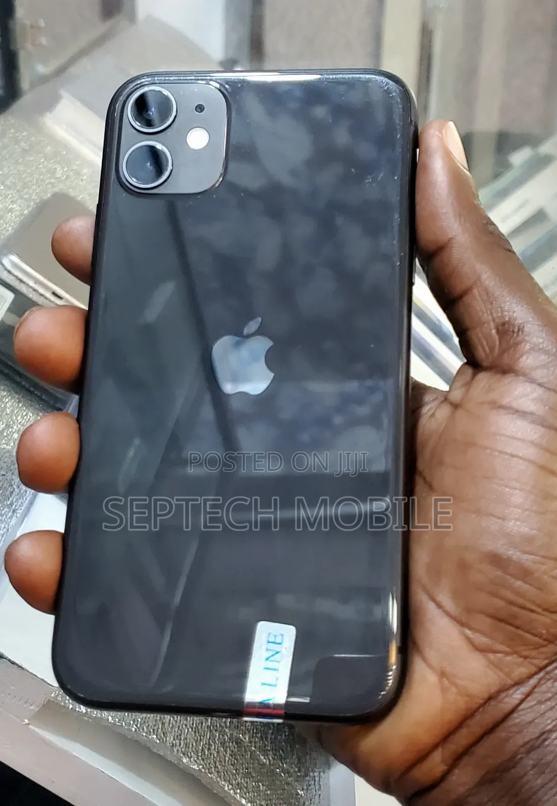 New Apple iPhone 11 64 GB Black