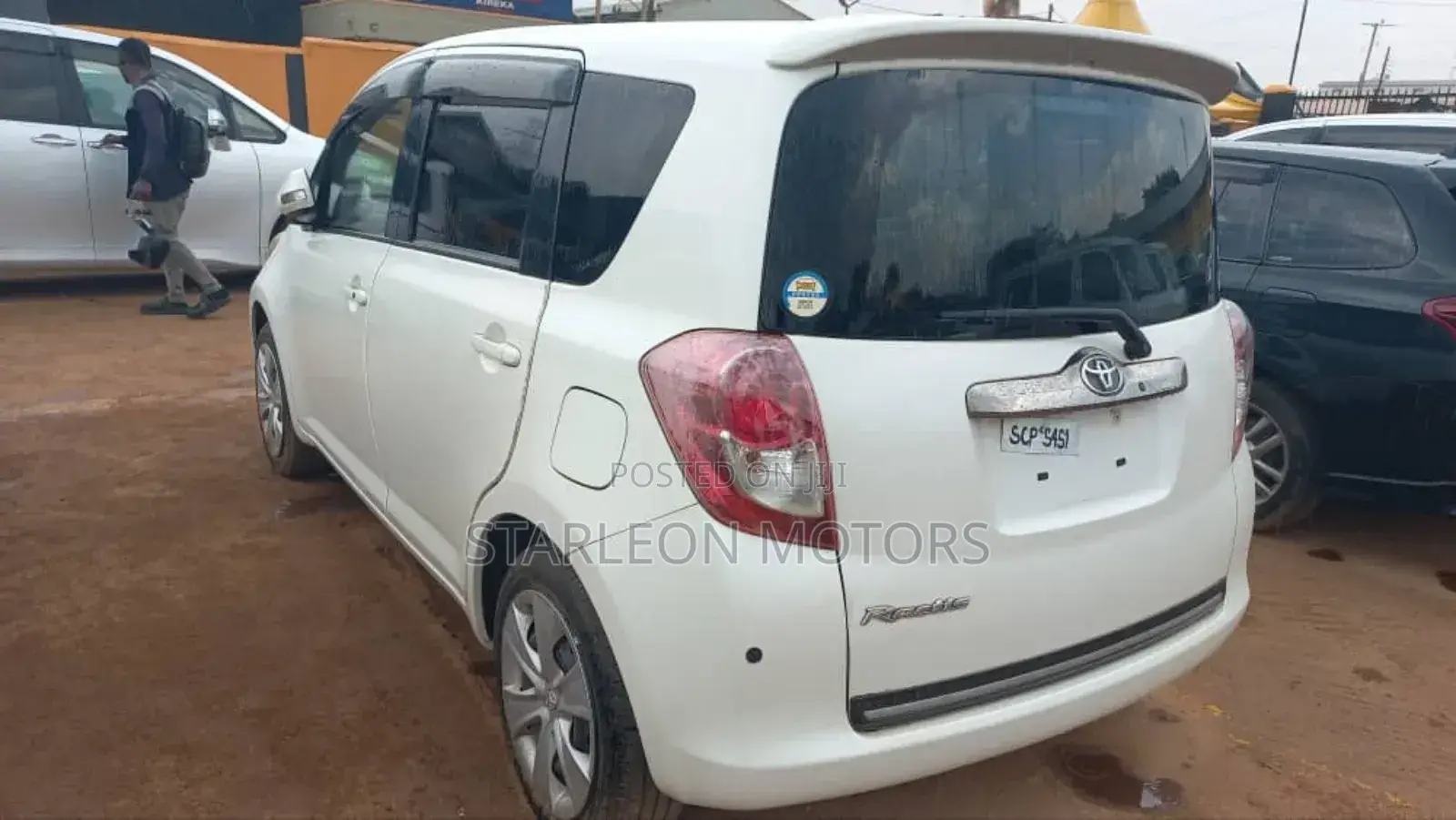 Toyota Ractis 1.5 AWD 2010 White