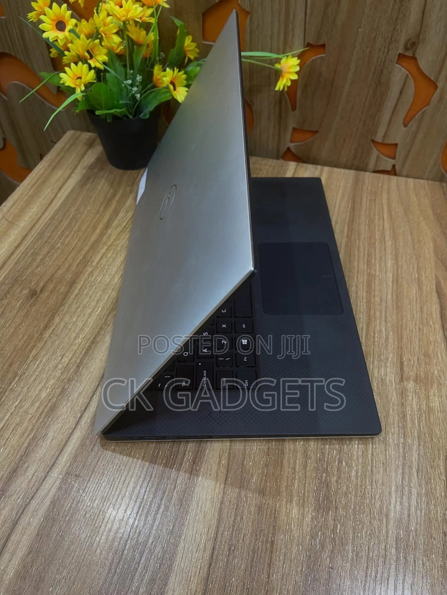 New Laptop Dell XPS 15 9570 32GB Intel Core I7 SSD 1T