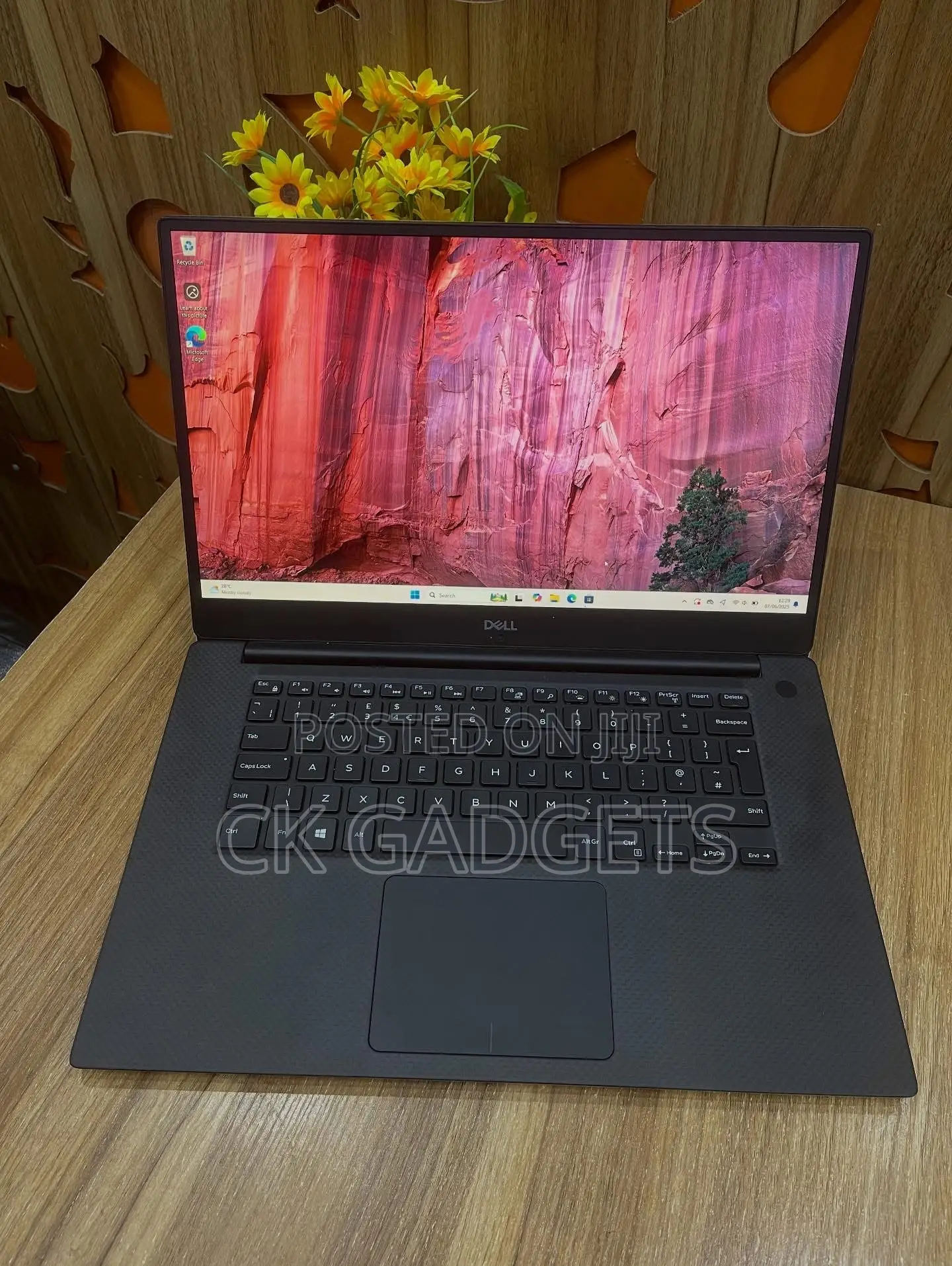 New Laptop Dell XPS 15 9570 32GB Intel Core I7 SSD 1T