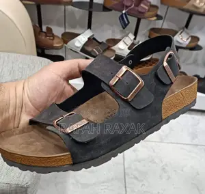 Men’S Classic Black Ankle Strap Birkenstock Arizona Sandals