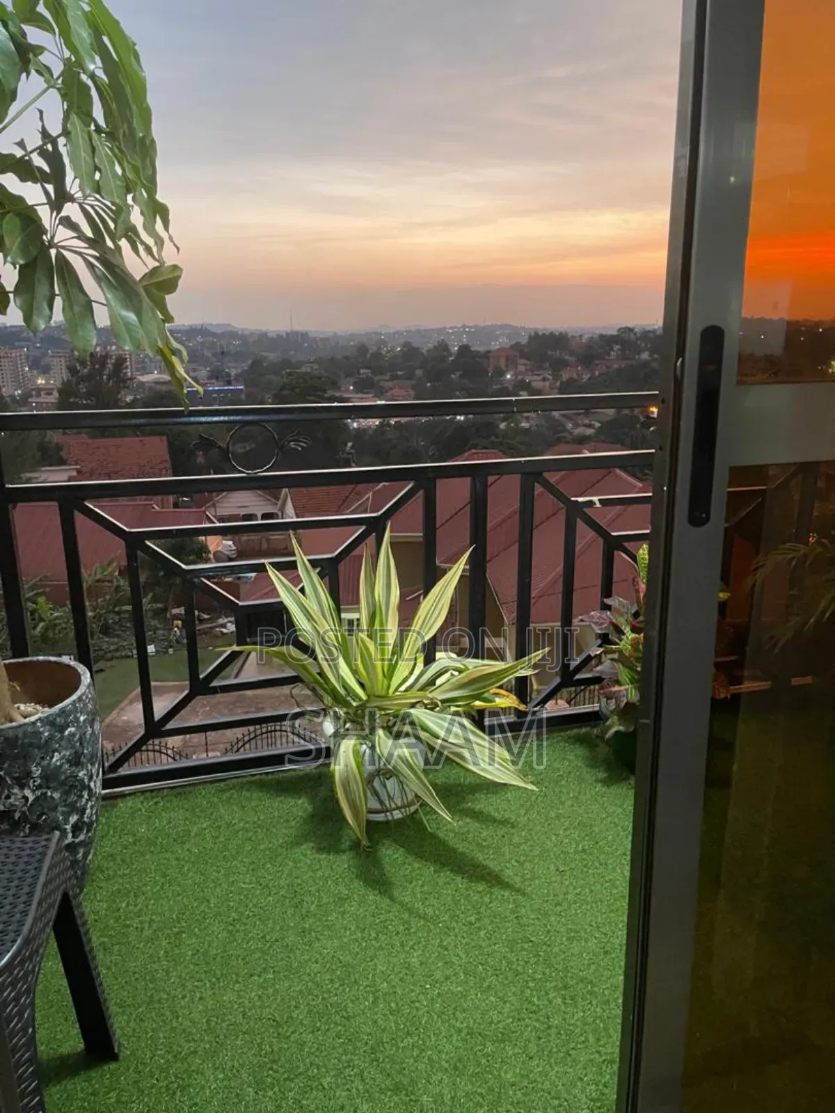 Furnished 2bdrm Apartment in Central Division for sale