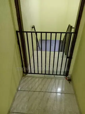 Safety Gates for Pets / Babies Both Indoor and Outdoor