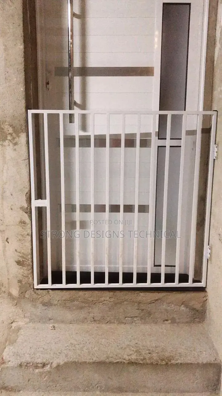 Safety Gates for Pets / Babies Both Indoor and Outdoor
