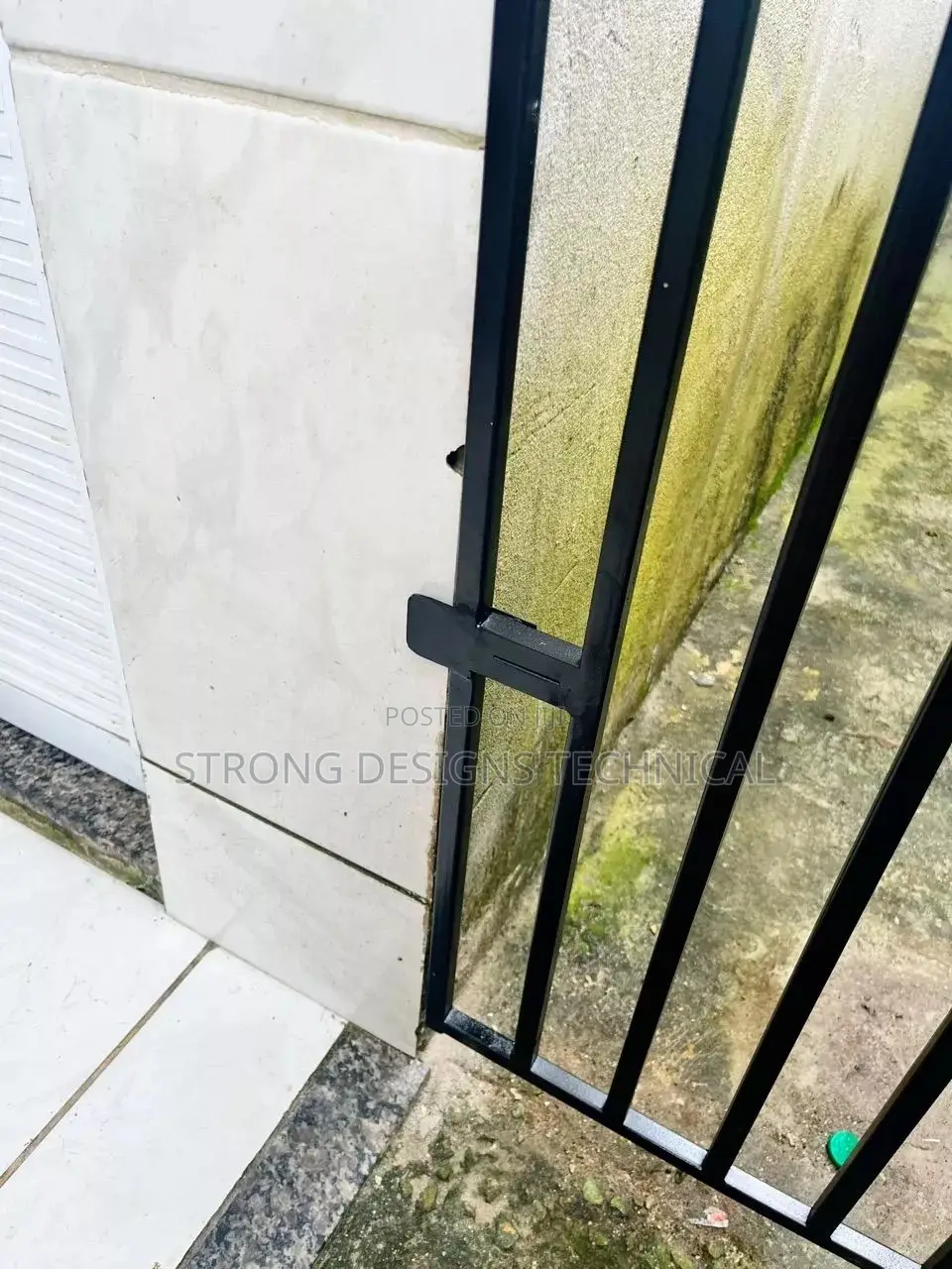 Safety Gates for Pets / Babies Both Indoor and Outdoor