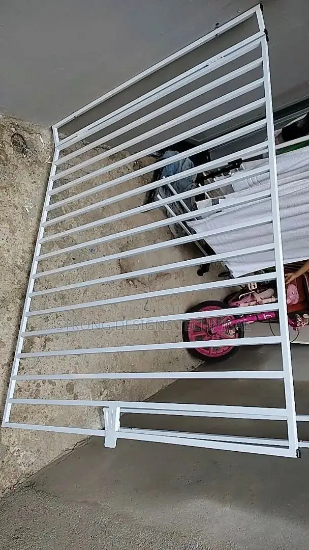 Safety Gates for Pets / Babies Both Indoor and Outdoor