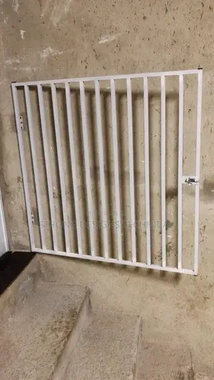 Safety Gates for Pets / Babies Both Indoor and Outdoor
