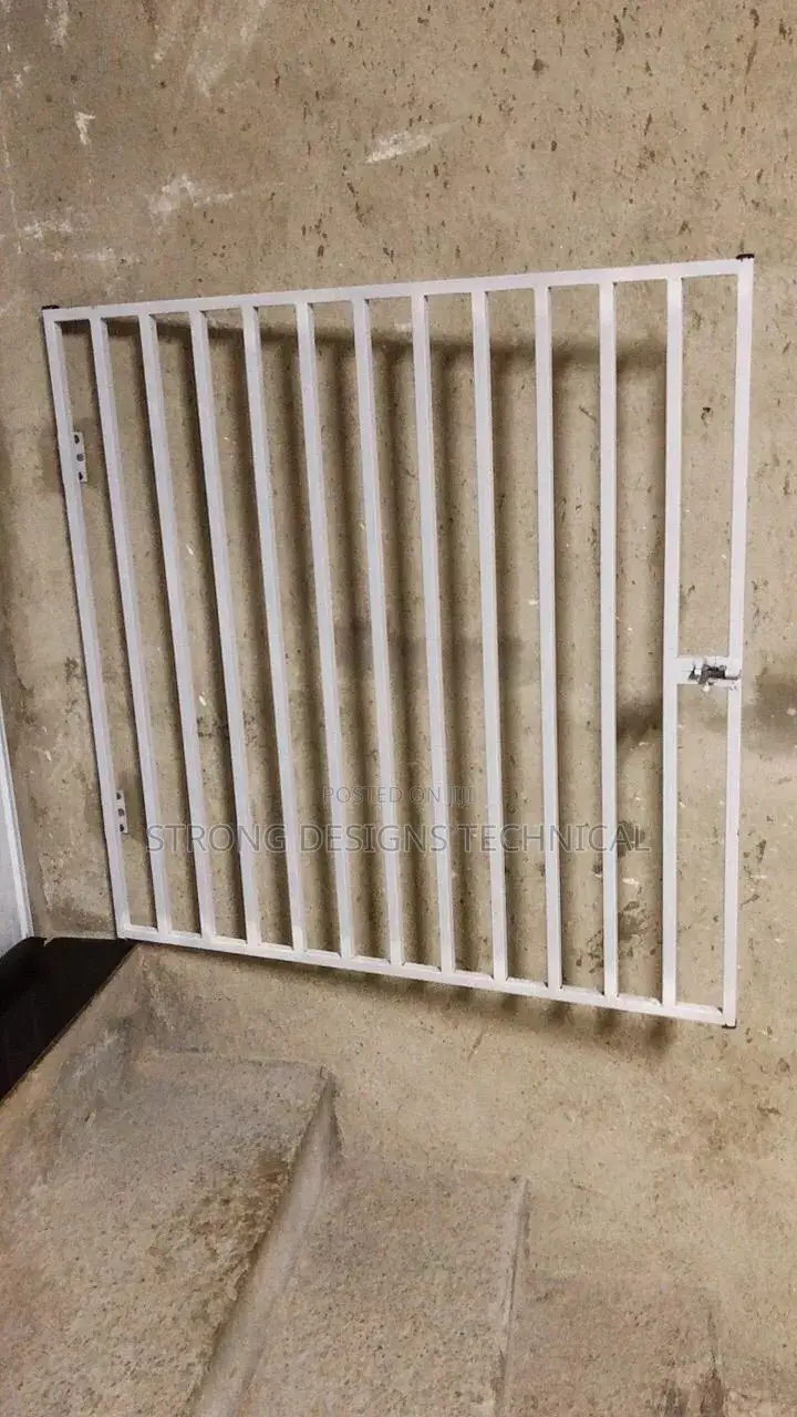 Safety Gates for Pets / Babies Both Indoor and Outdoor