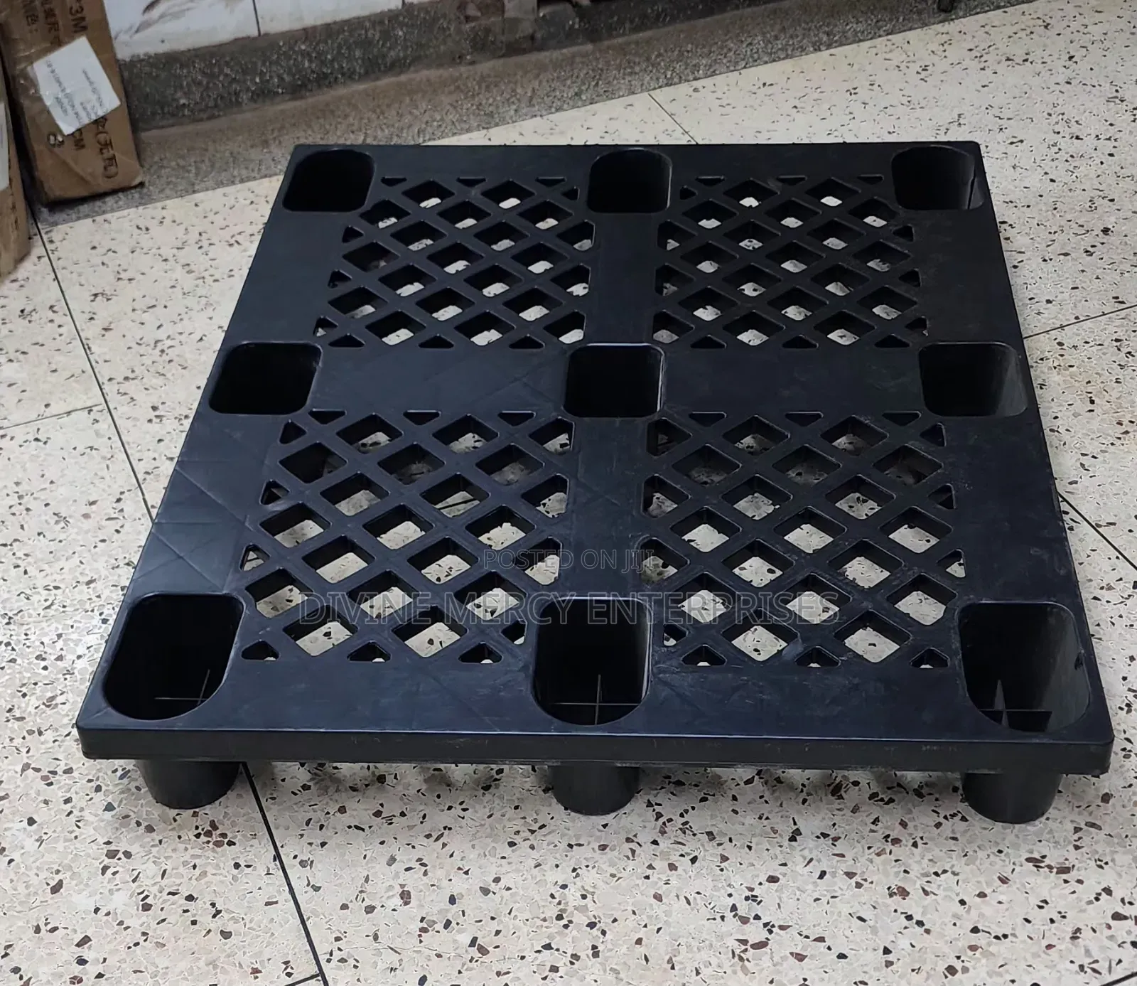 Plastic Pallets Medium Size
