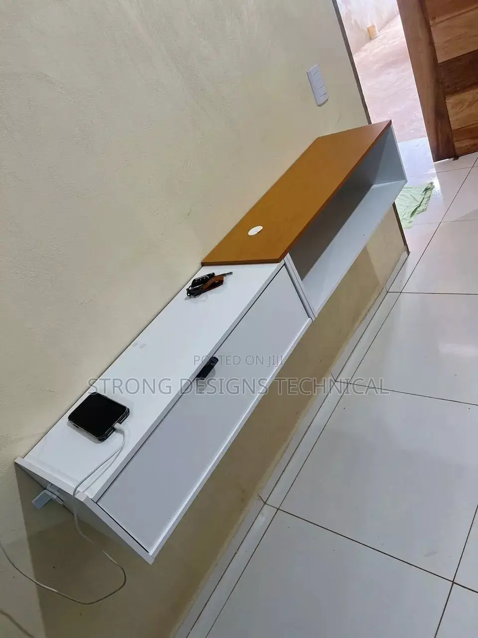1.4 Floating Tv Stand/ Wall Unit Up to 55 Inch Tv