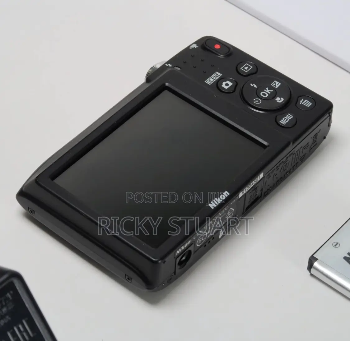 Nikon Coolpix A100 20.1mp 10x Digital Camera Black