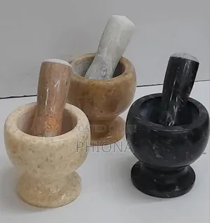 Granite Garlic Grinder With Petsel