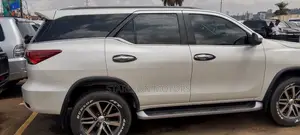 Toyota Fortuner 2.8 D AWD 2017 Silver