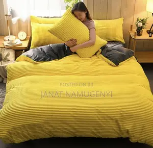 Yellow Coral Velvet Duvet With Pillowcases
