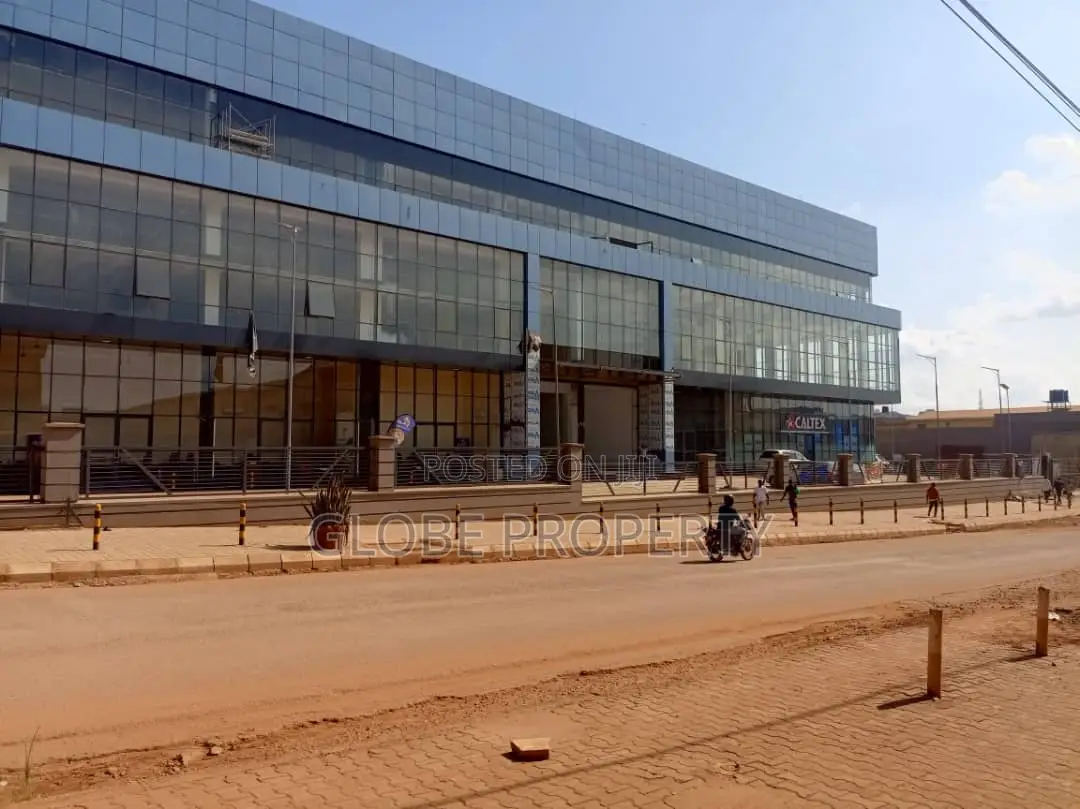 Office Space and Show Room for Rent