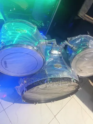 Photo - Yamaha Acoustic Drum Set V