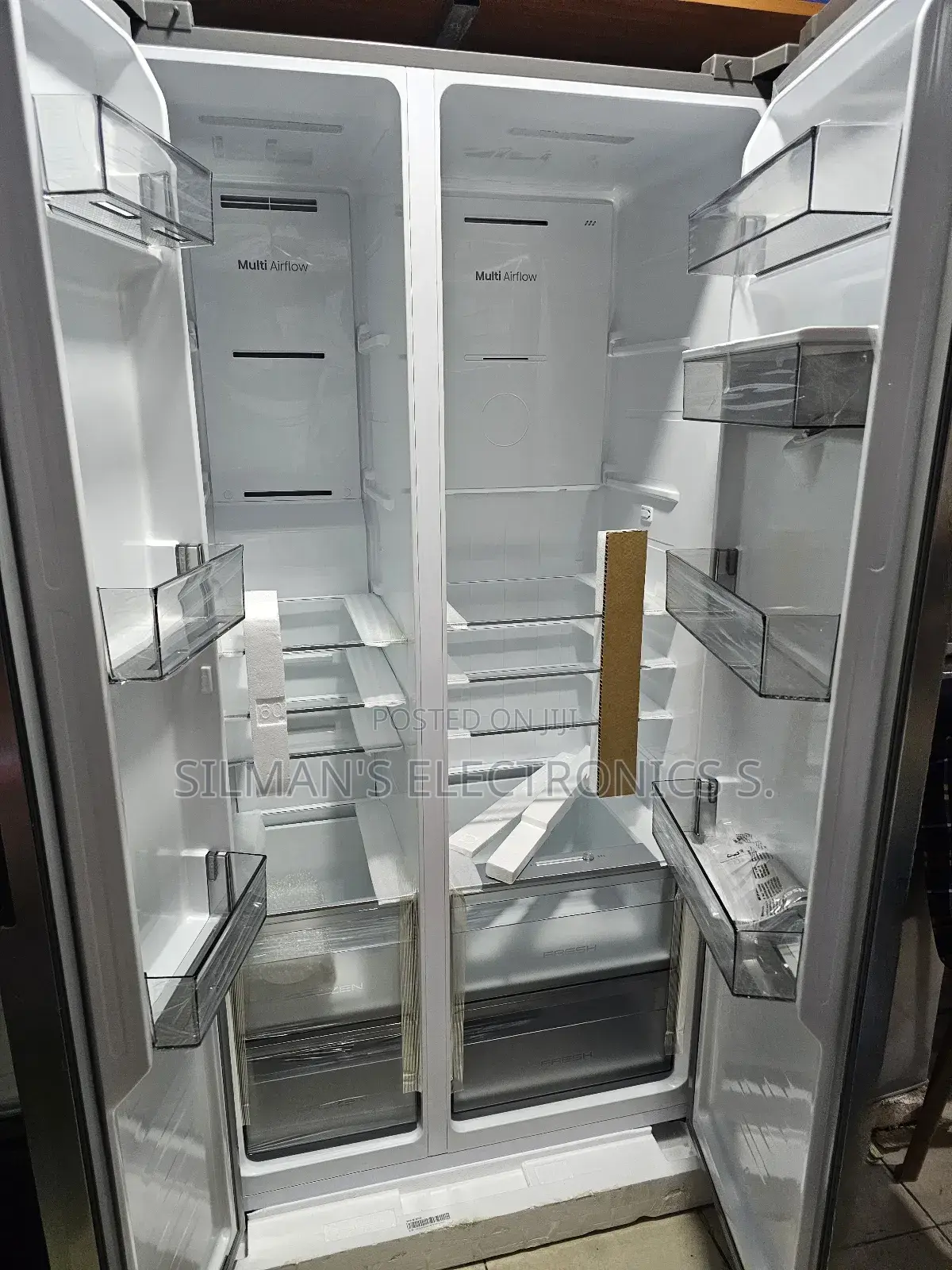 Hisense 750 Litres Side by Side Fridge