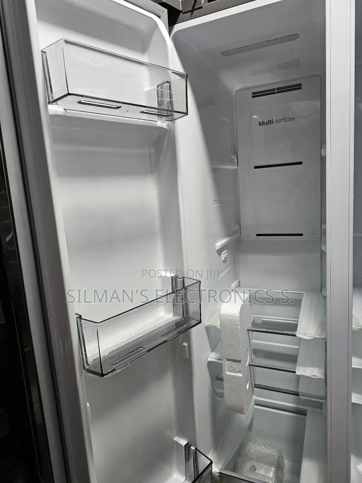 Hisense 750 Litres Side by Side Fridge