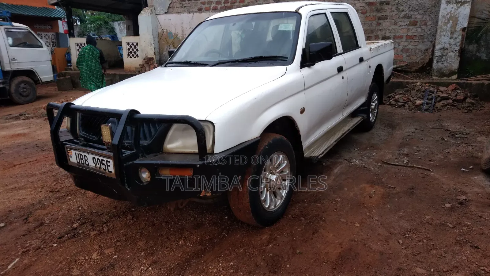 Mitsubishi L200 Club Cab 2.5 136hp 4WD 2007 White