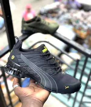 Men’S Super Classic Triple Black Puma Ferrari Trail Sneakers