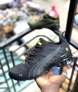 Men’S Super Classic Triple Black Puma Ferrari Trail Sneakers