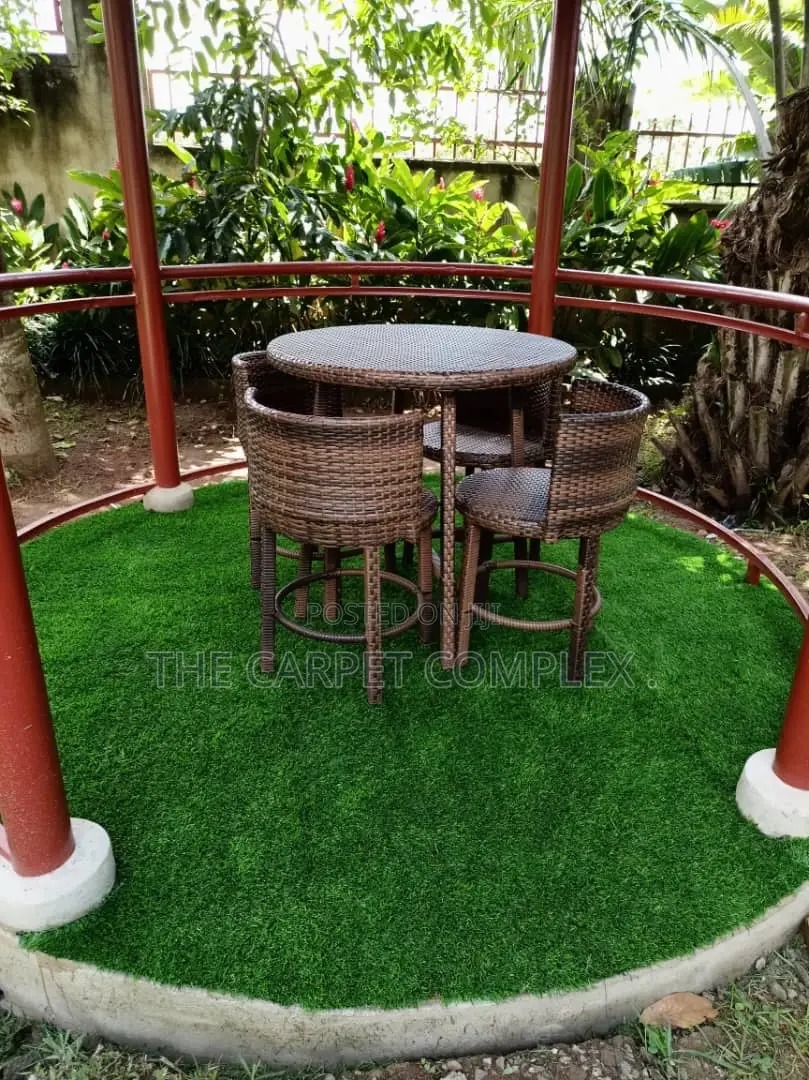 Compound Grass Carpets 