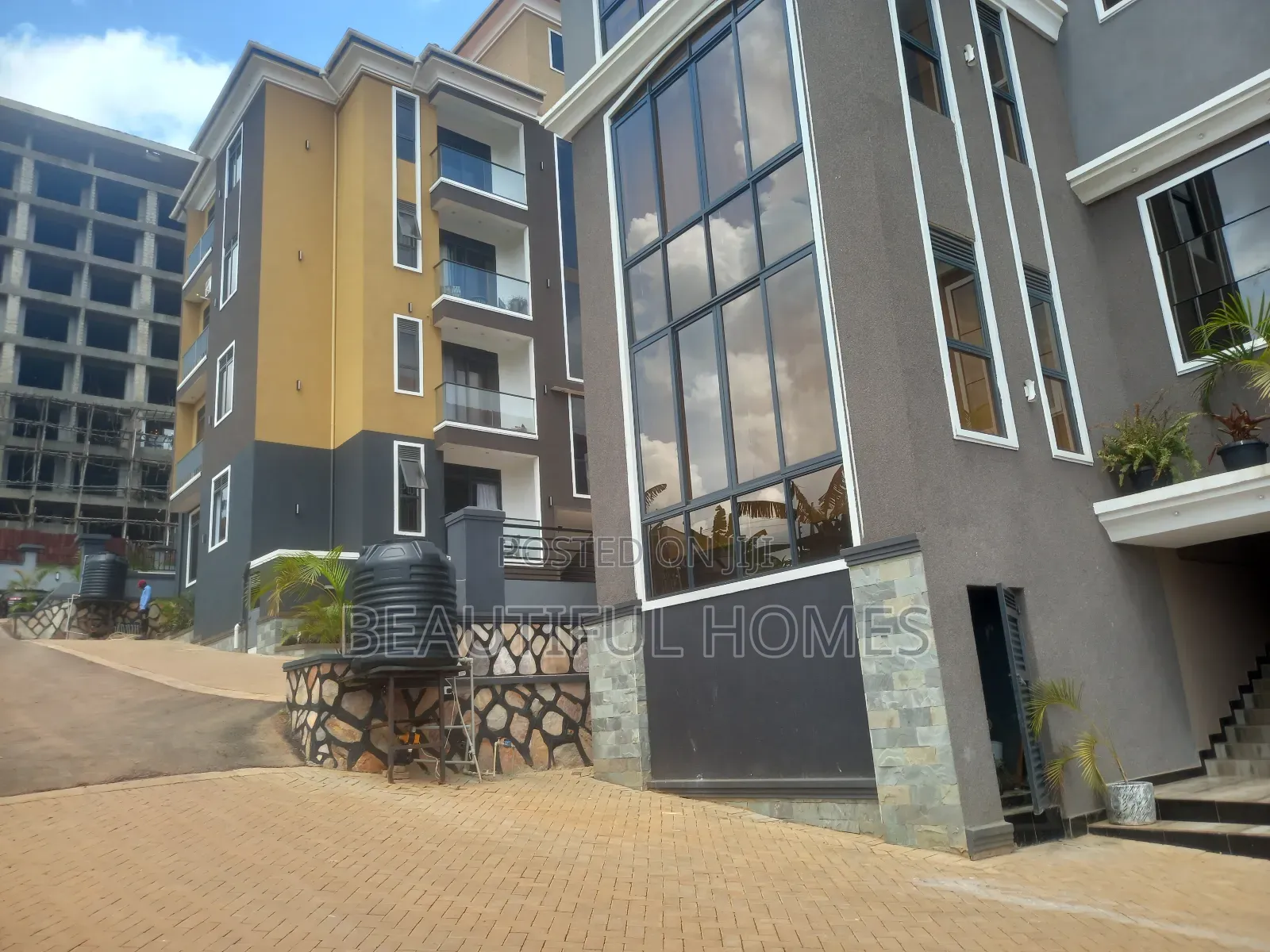 Furnished 2bdrm Apartment in Kisaasi, Central Division for sale
