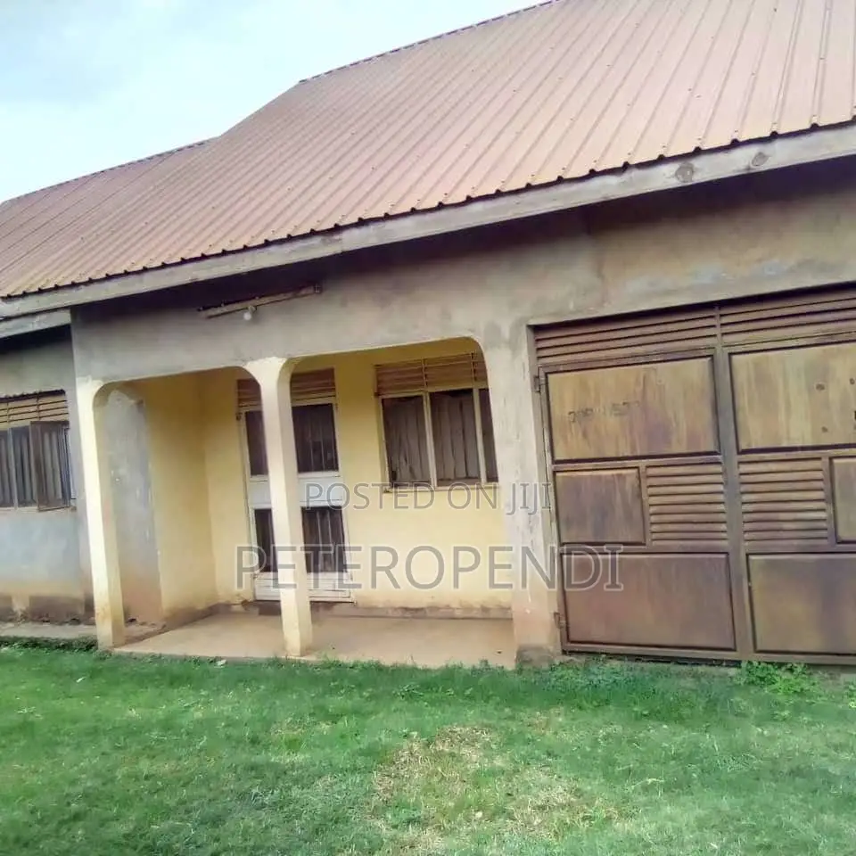 House in Bweyogerere