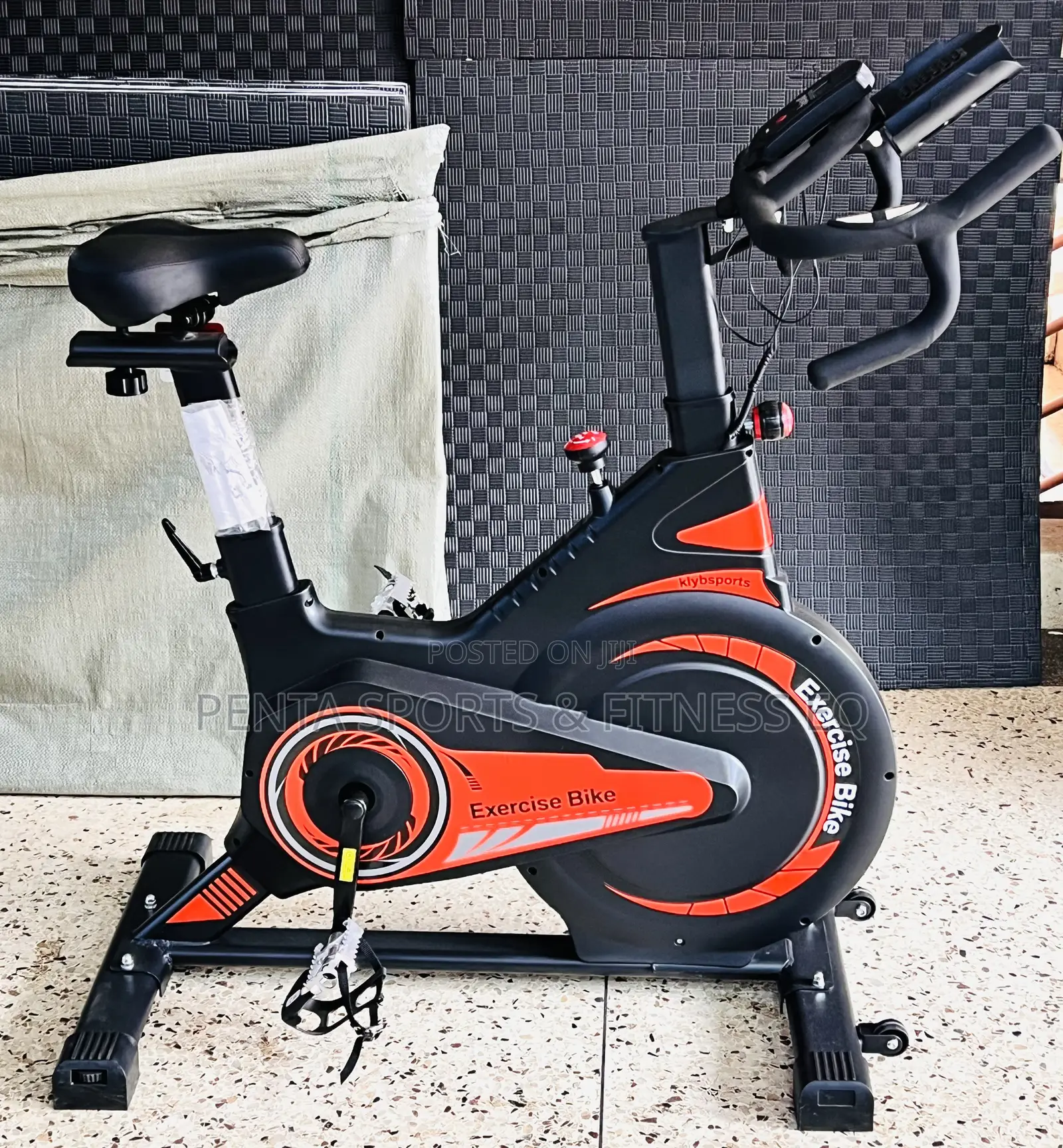 Spin Bike Happy Gym