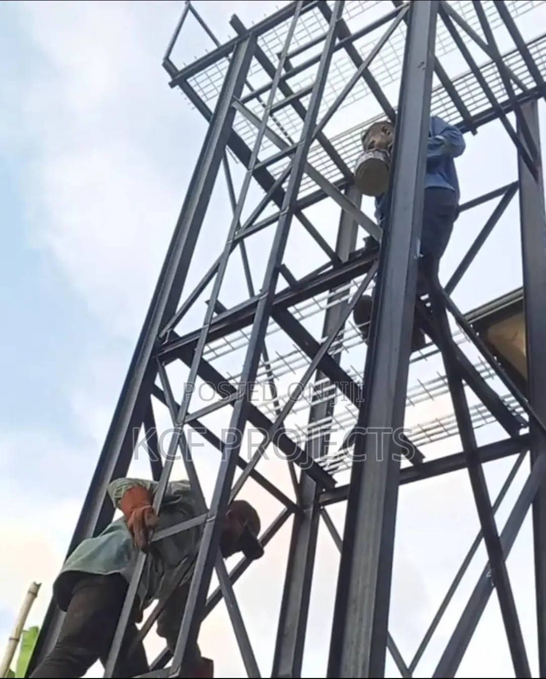 Standard Steel Stand Tank From 25.000 as Low Plus Natural Walls.
