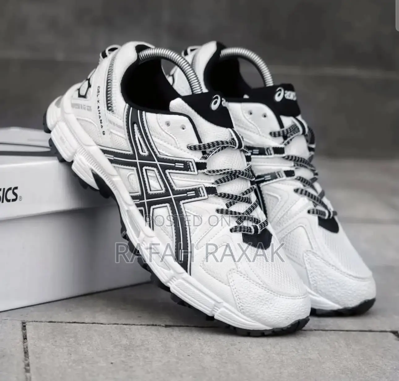 New Classic Asics Gel Kahana 8 White/Black Sneakers