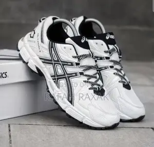 New Classic Asics Gel Kahana 8 White/Black Sneakers