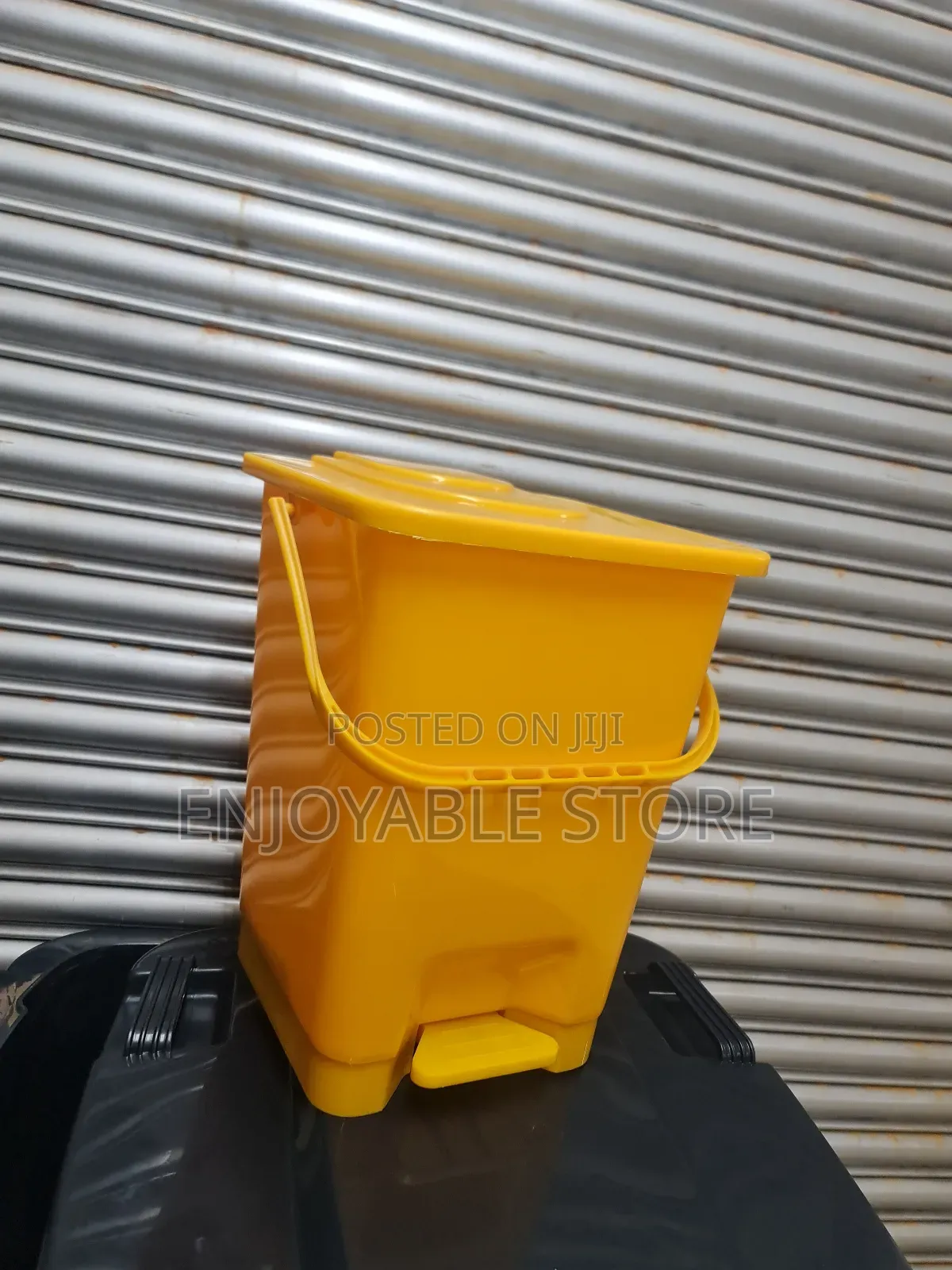 None Plastic Dust Bins Plastic Dust Bins
