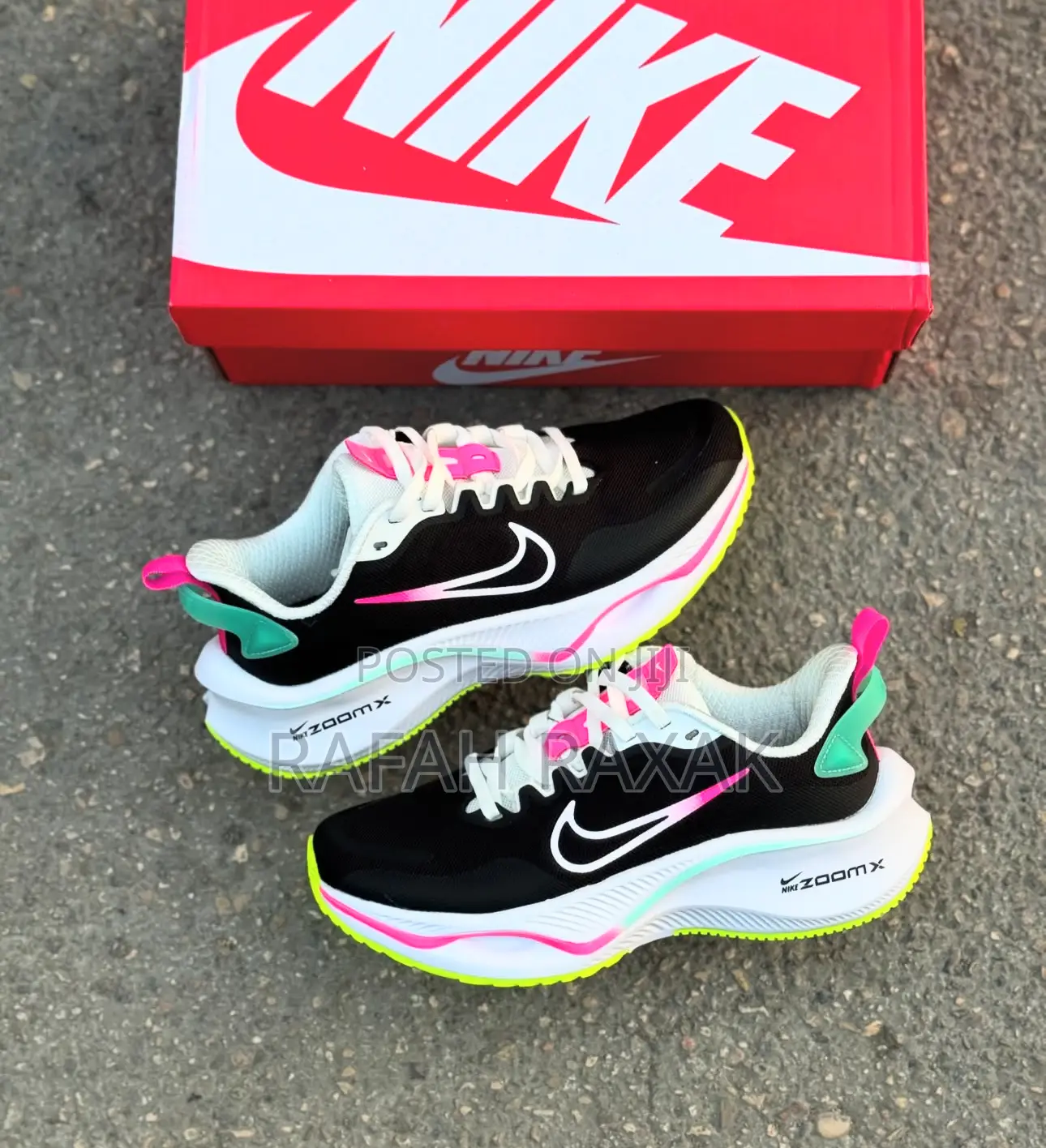 Original Wmns Nike Air Zoom X Smiley Running Sneakers