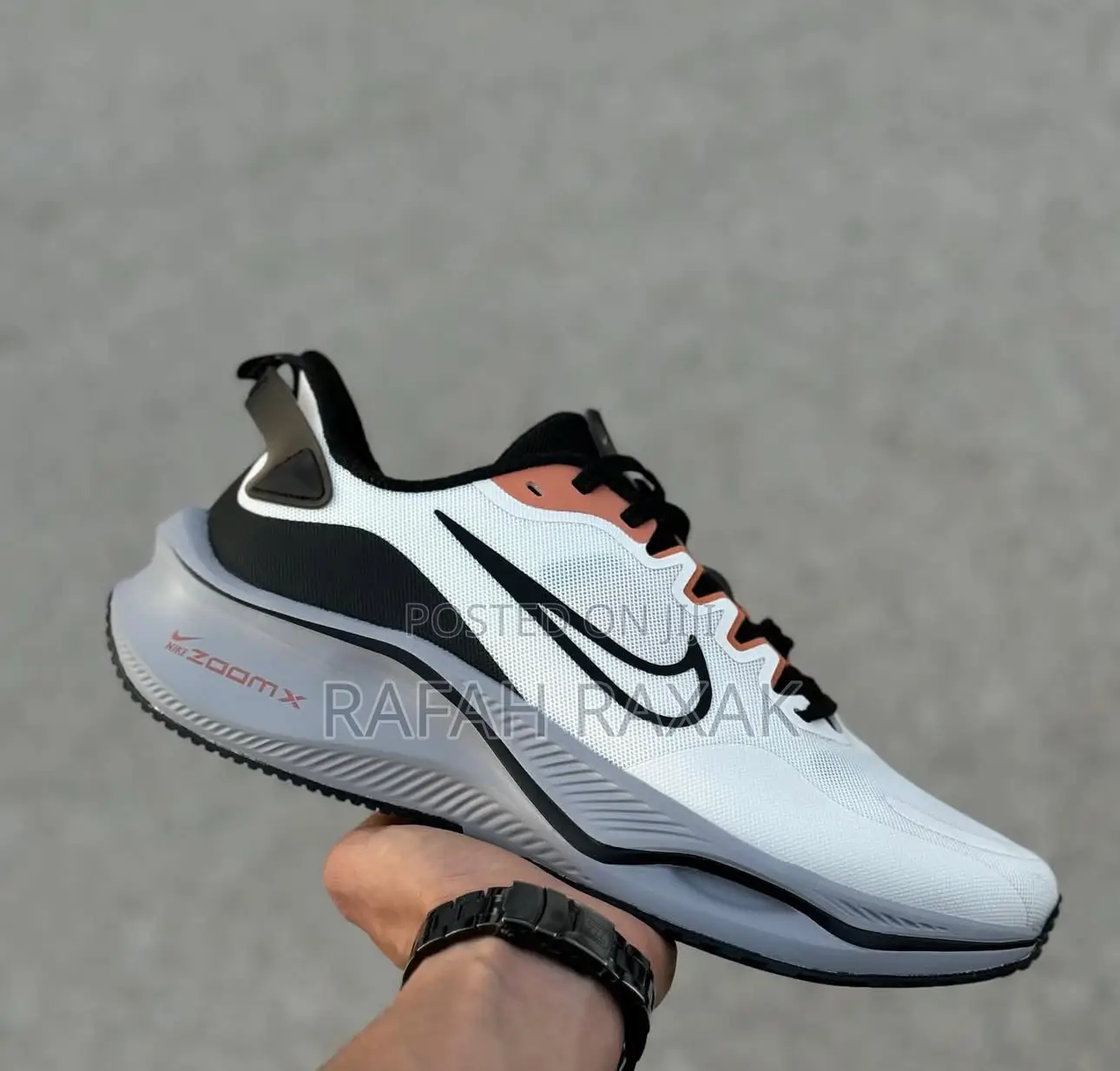Men’S Classic Off-white/Grey Nike Zoom X Running Sneakers
